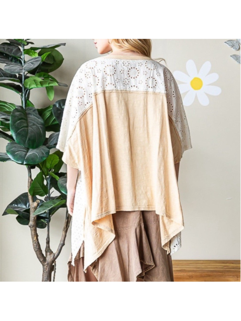 Oli & Hali XL Boho Eyelet Lace Top Tan & Cream Oversized Cottagecore Cotton - Picture 3 of 10